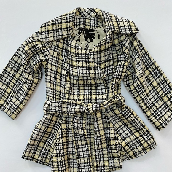 ✨ Unique Artisan-Made Belted Tweed Jacket Cream Black Yellow